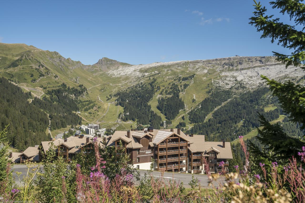 Residence Pierre & Vacances Premium Les Terrasses D'Helios Flaine Exteriör bild